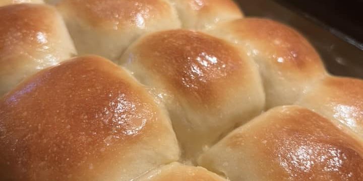 Sourdough Dinner Rolls